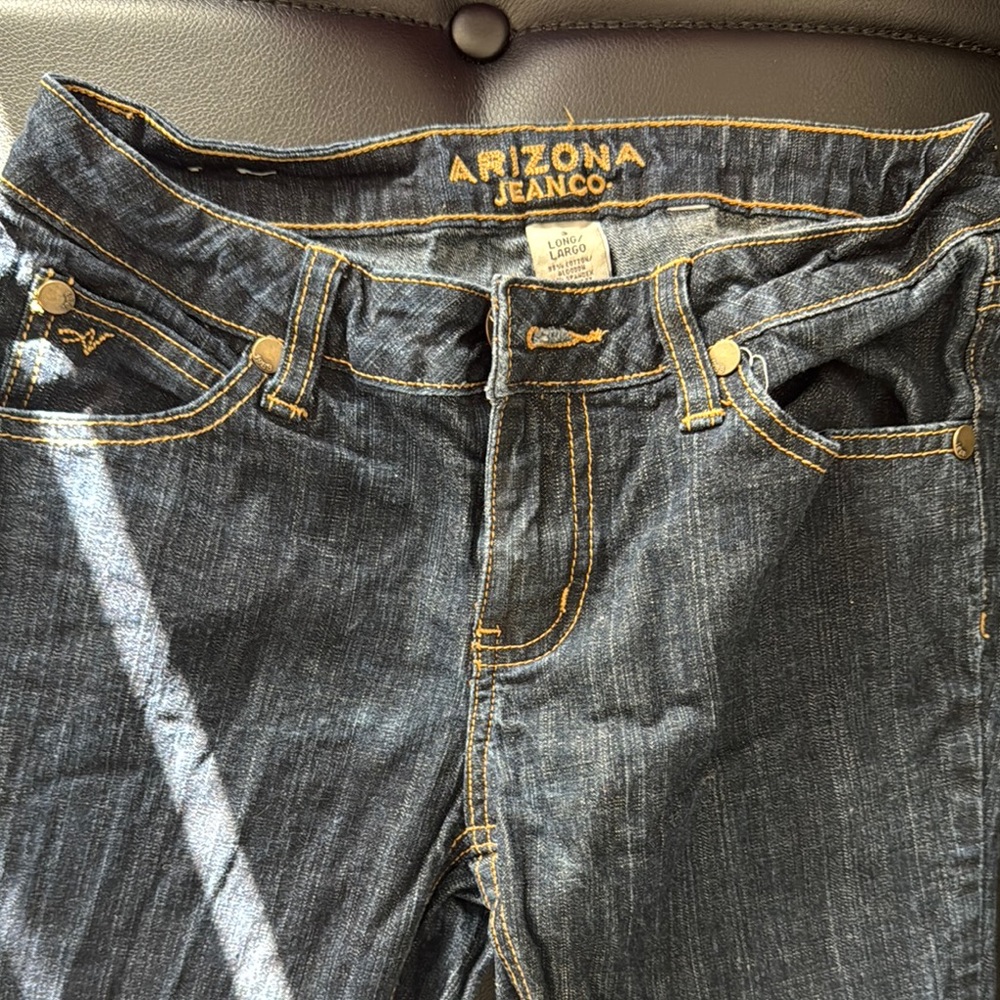 Arizona Jean Company Blue Denim Jeans with Contrast Stitching
